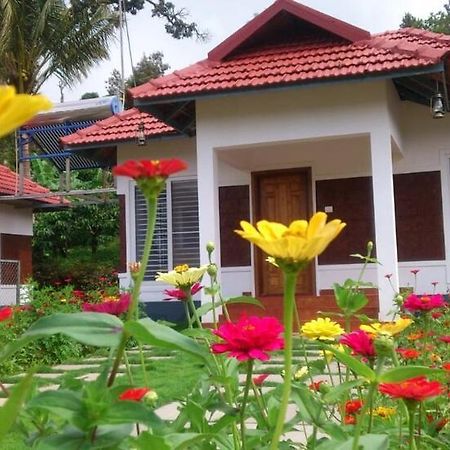 Himani Heritage Resorts, Formerly Camp Nishani Holidays Madikeri Esterno foto